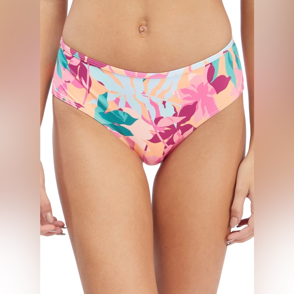 Roxy floral Shorty Cheeky bottoms